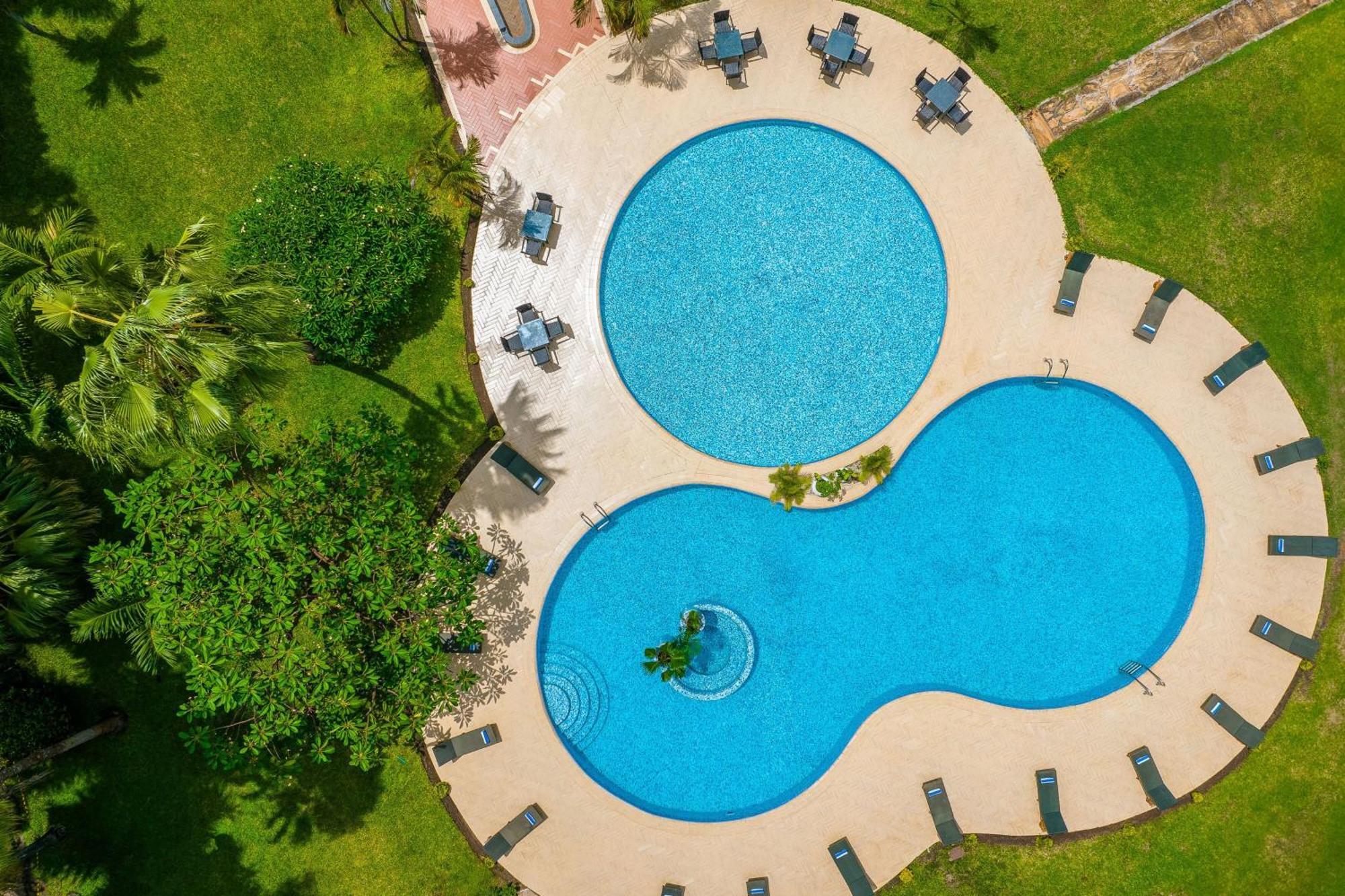 Delta Hotels By Marriott Daressalam Exterior foto