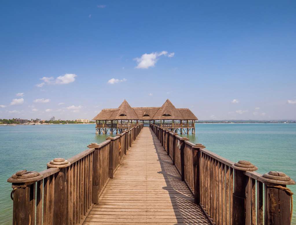 Delta Hotels By Marriott Daressalam Exterior foto